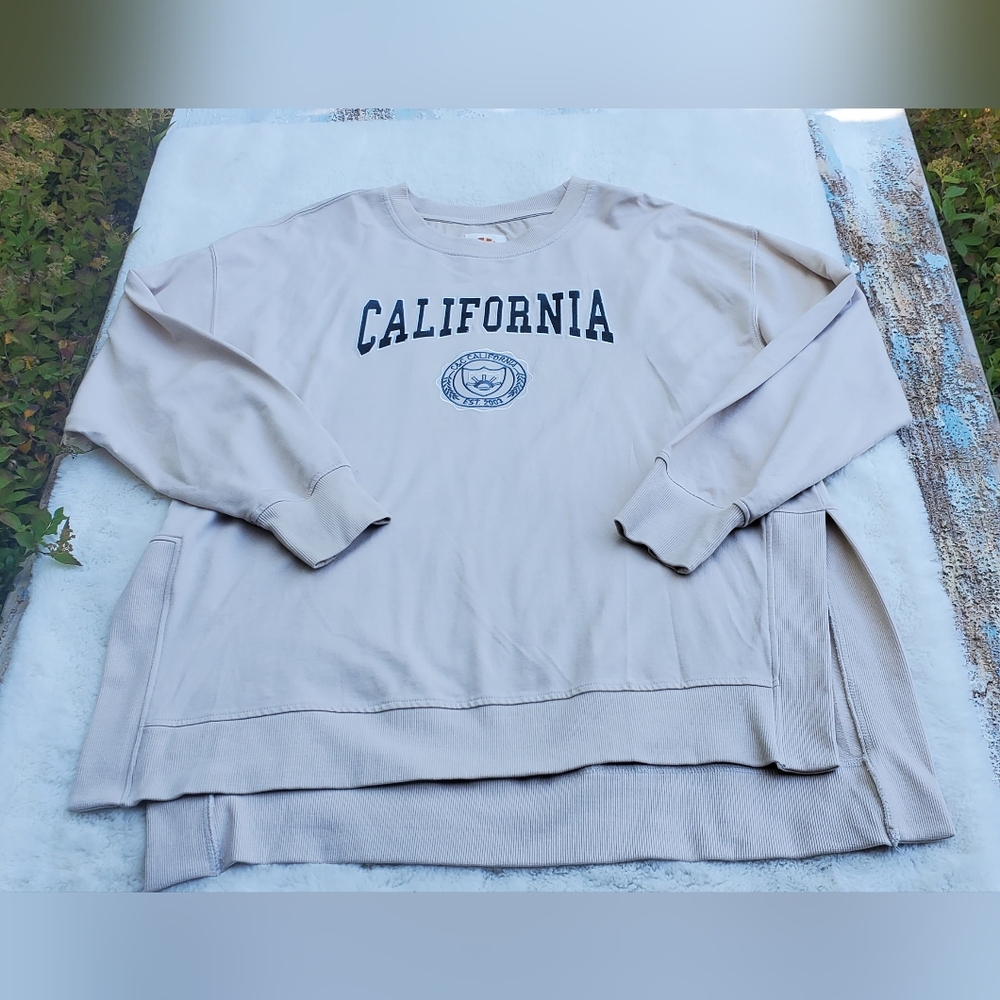 California Beige Sweatshirt Size Large